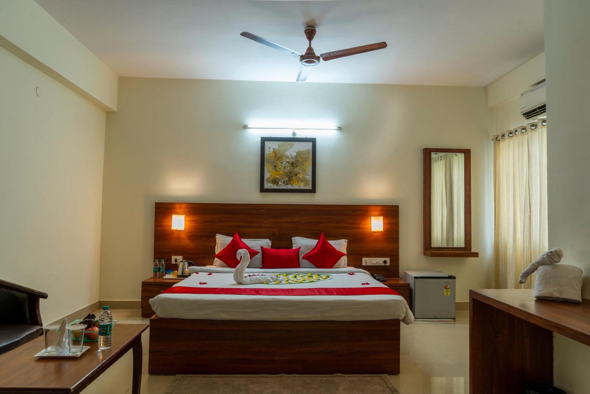 Hotel Krrish Inn - Ameerpet, Hyderabad Exterior photo