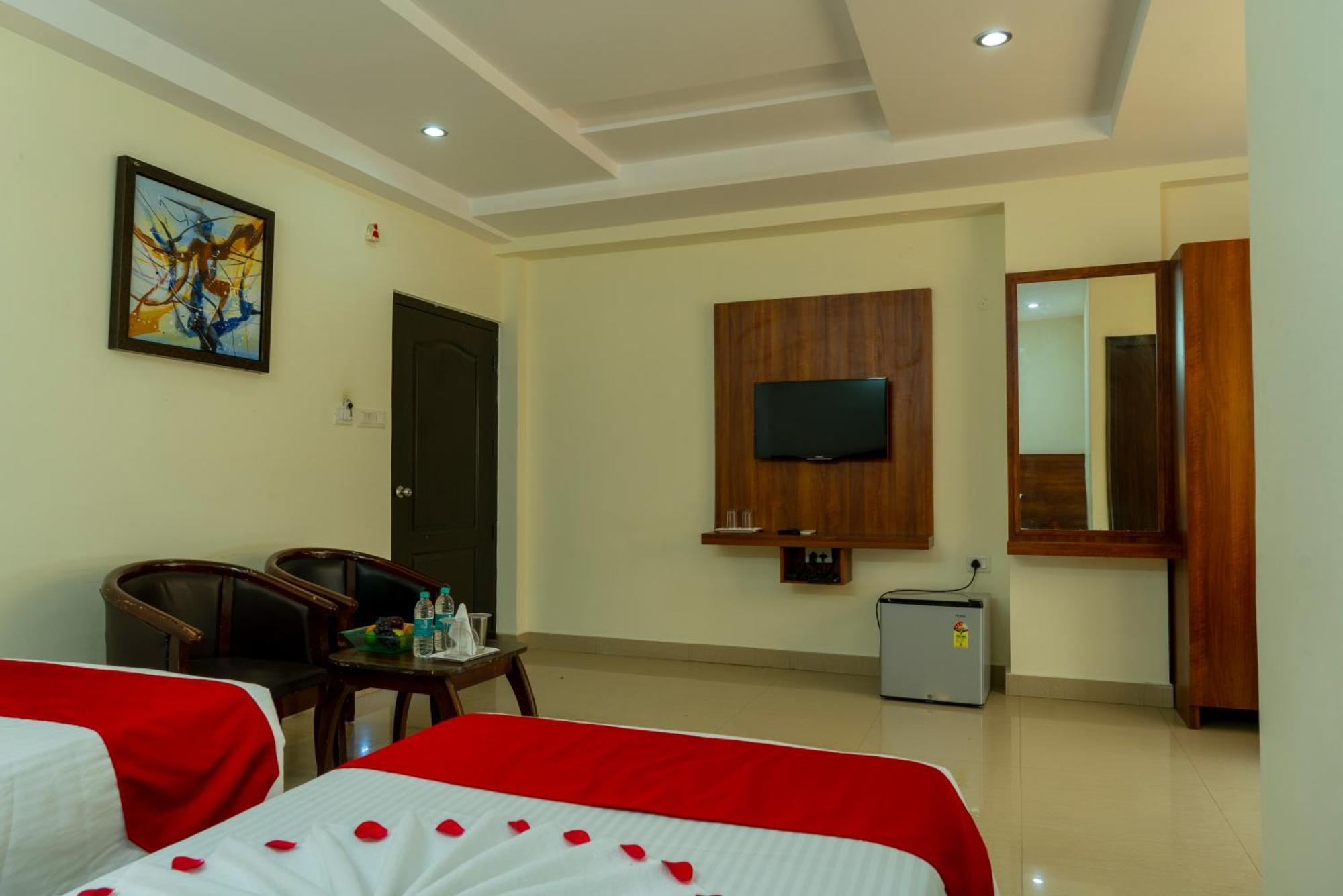 Hotel Krrish Inn - Ameerpet, Hyderabad Exterior photo